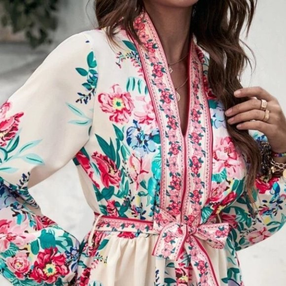 Floral pattern Lantern Sleeve Belted mini Dress - Picture 7 of 8